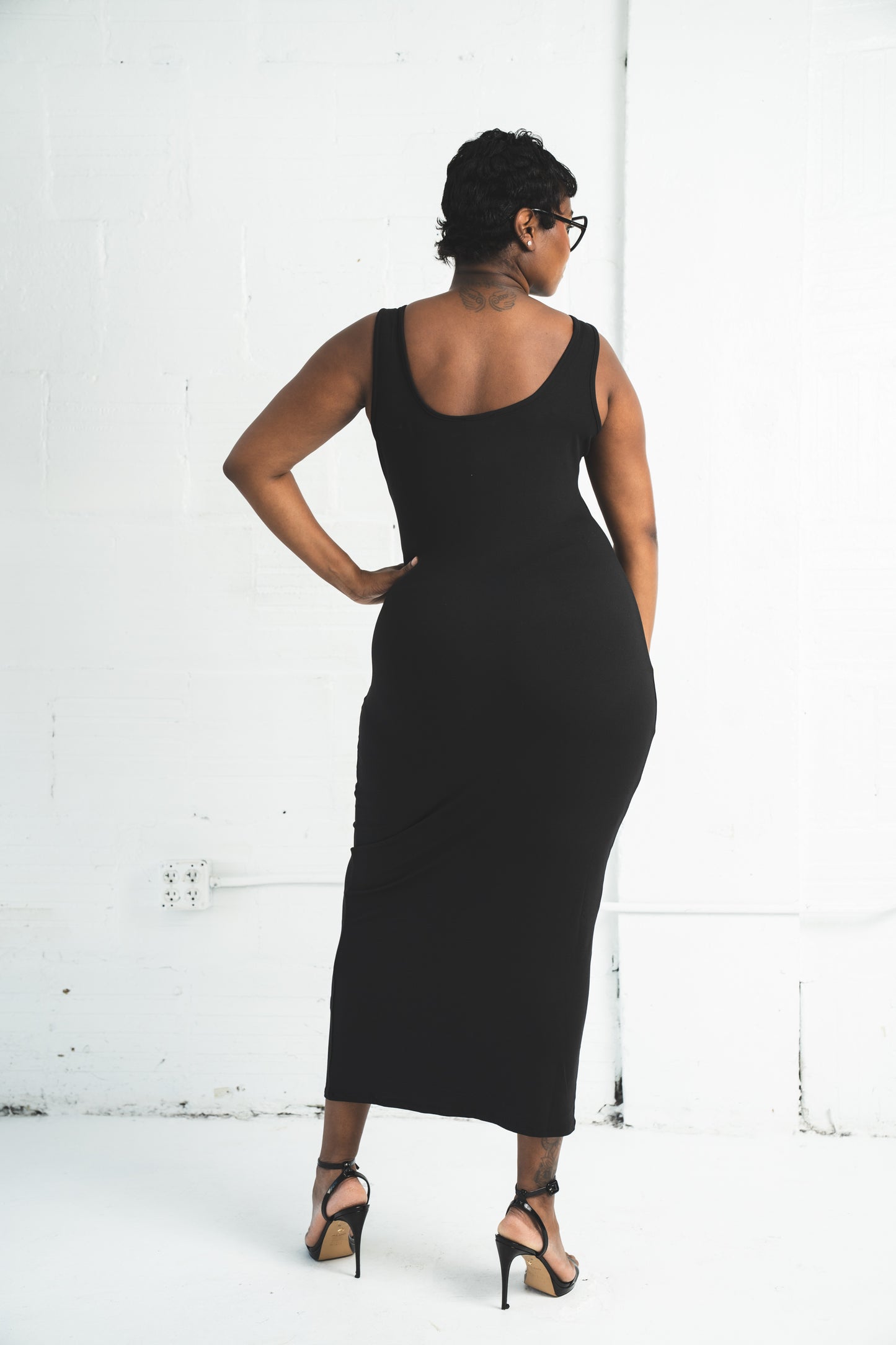 Scoop Neck Sleeveless Maxi Dress