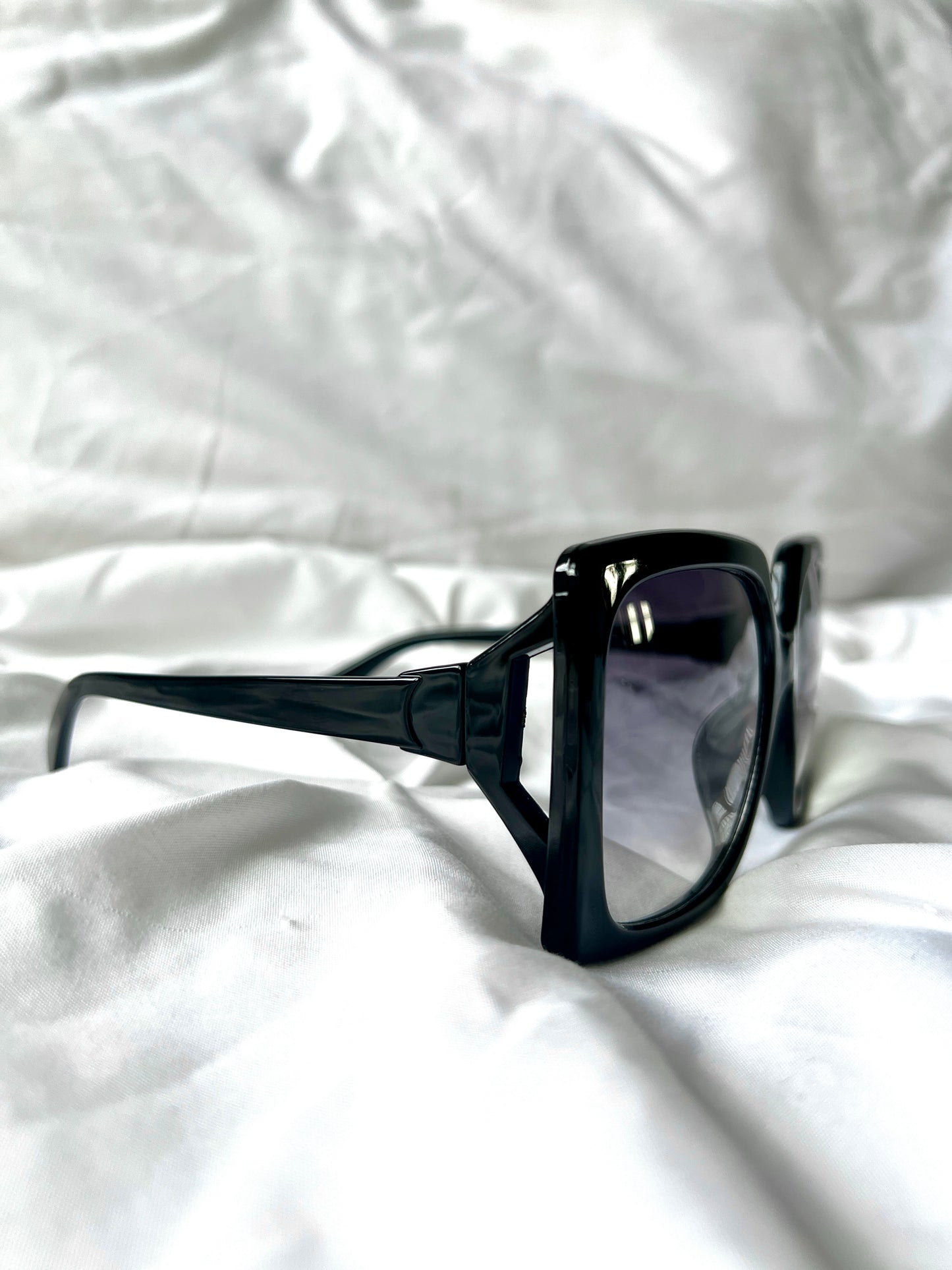 Oversized Gradient Sunglasses