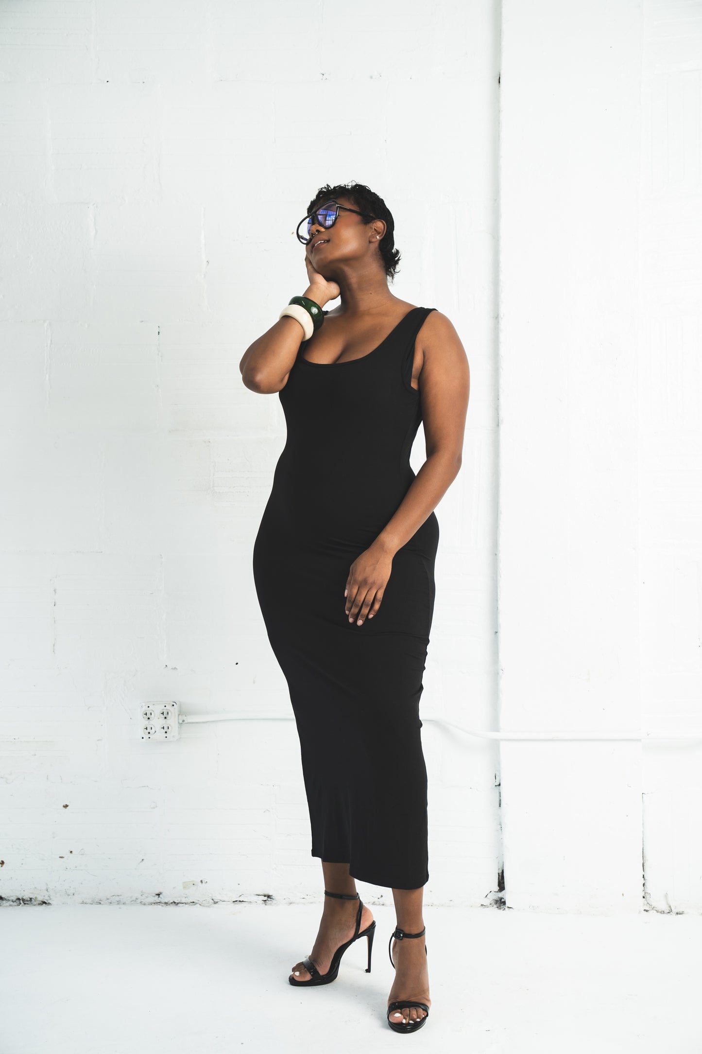 Scoop Neck Sleeveless Maxi Dress