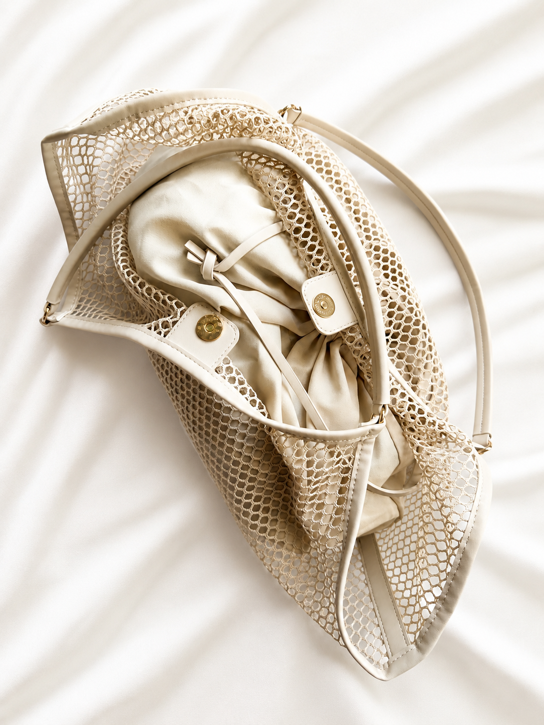 mesh hand bag